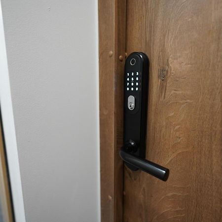 Amber Light Self-Check-In Apartments Kaunas Kültér fotó