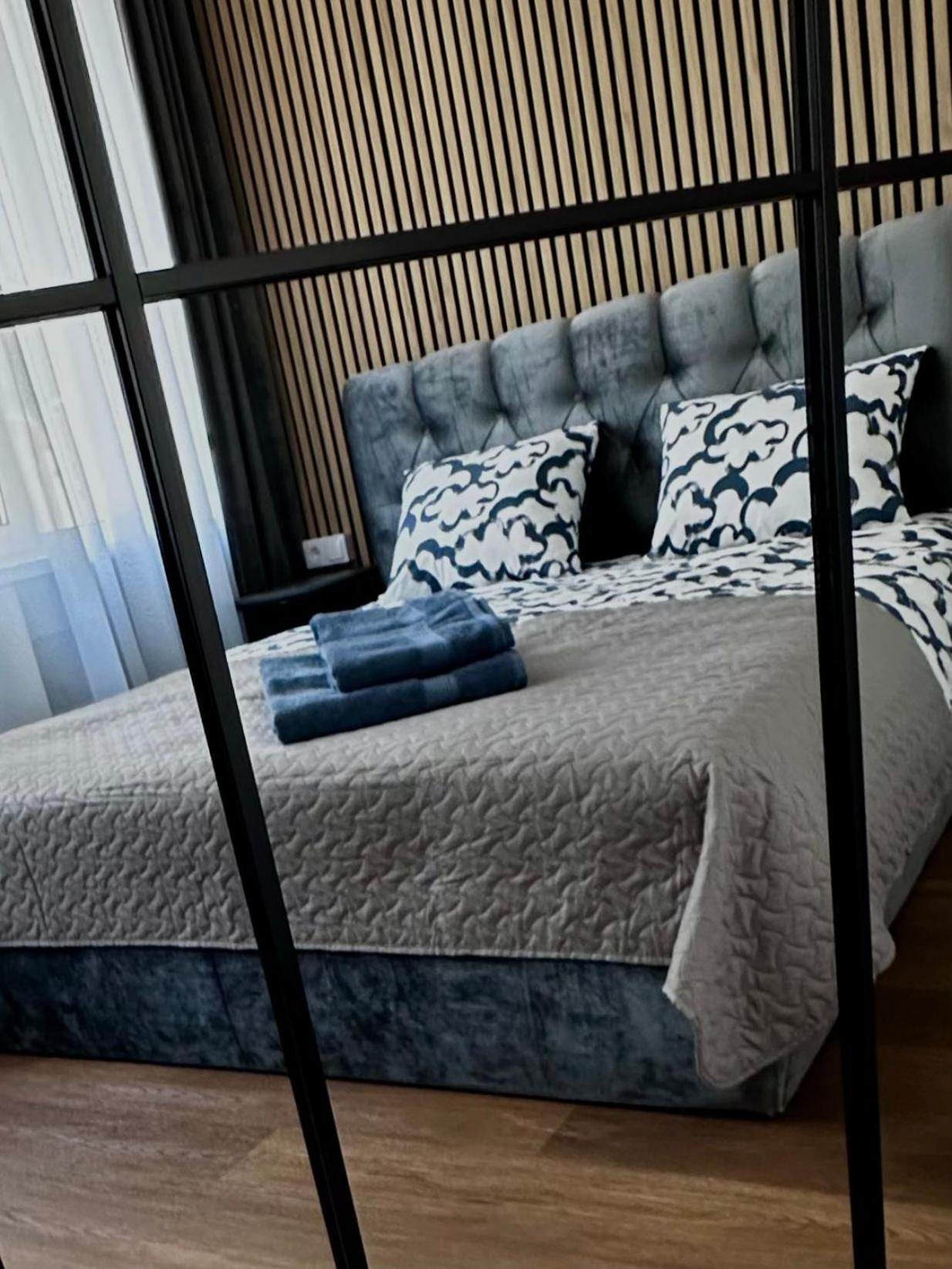 Amber Light Self-Check-In Apartments Kaunas Kültér fotó