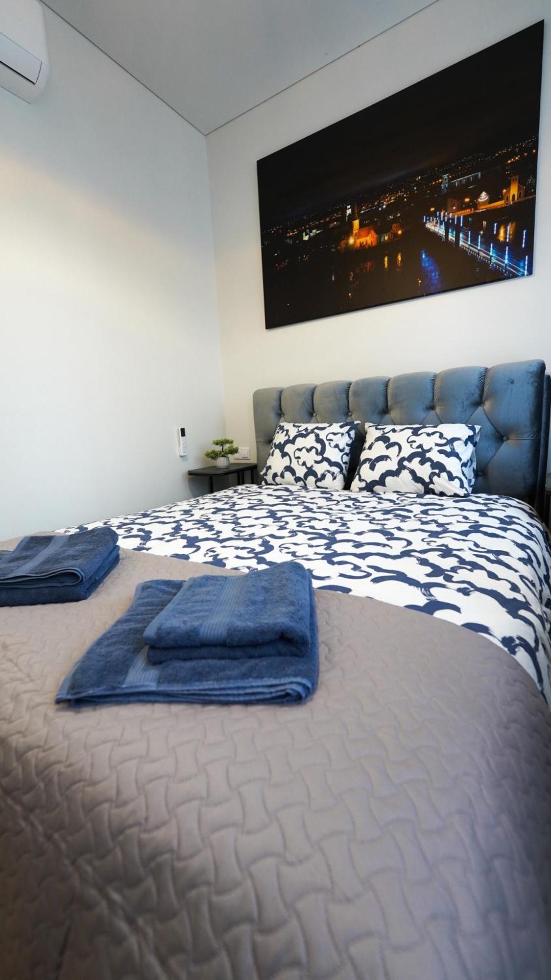 Amber Light Self-Check-In Apartments Kaunas Szoba fotó